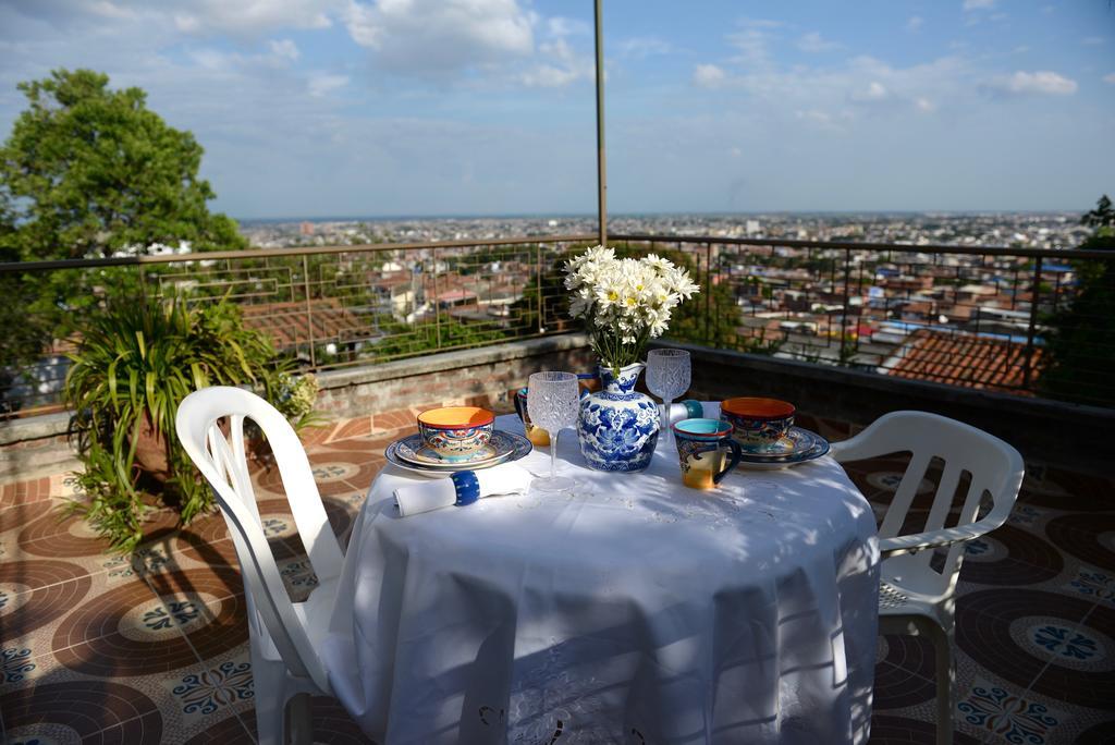 Magic Garden House Hotel กาลี ภายนอก รูปภาพ