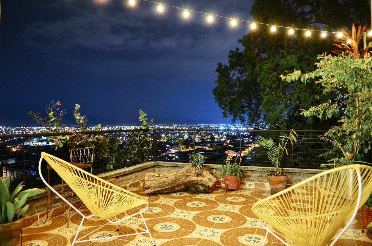 Magic Garden House Hotel กาลี ภายนอก รูปภาพ